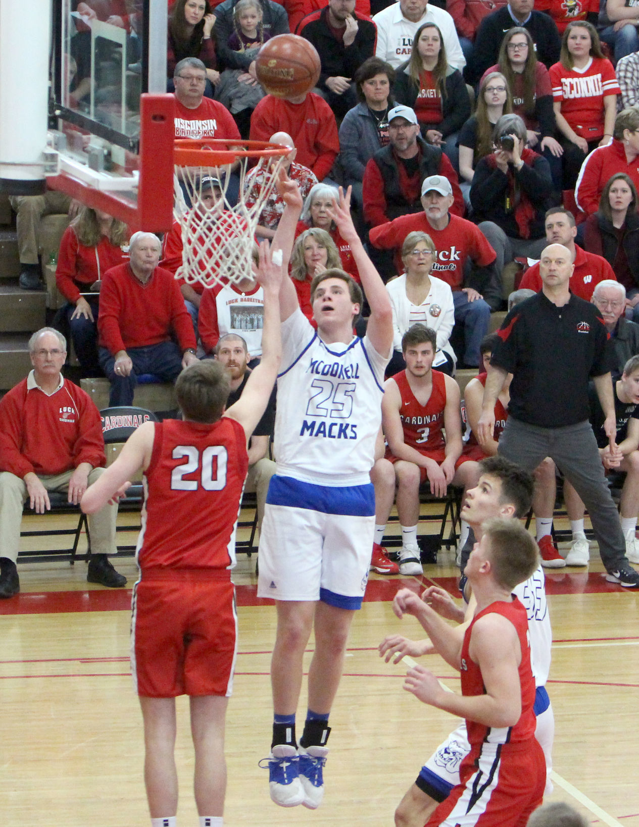 McDonell boys basketball vs Luck at Chi-Hi 3-9-19